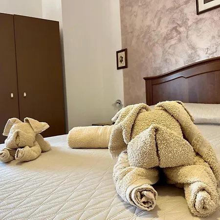 Donna Carmela - Centro Apartment *